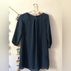 HM to the knee 3/4 sleeves blouse